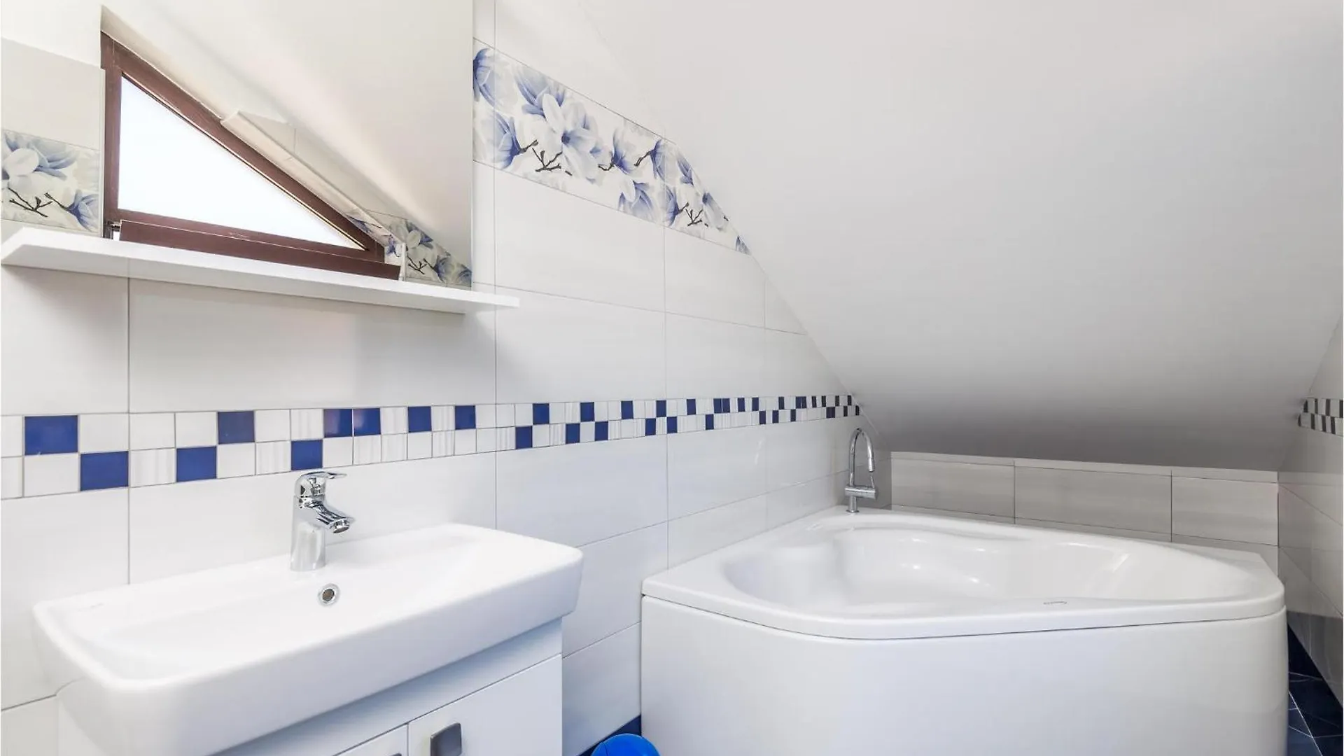 5 Bedroom Lovely Apartment In Viskovo 0*,  Croatia